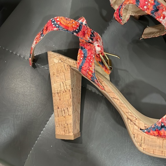 Fun wedge - Picture 3 of 5